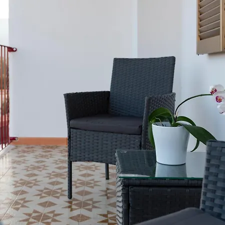 Roro Via Del Mare 公寓 *