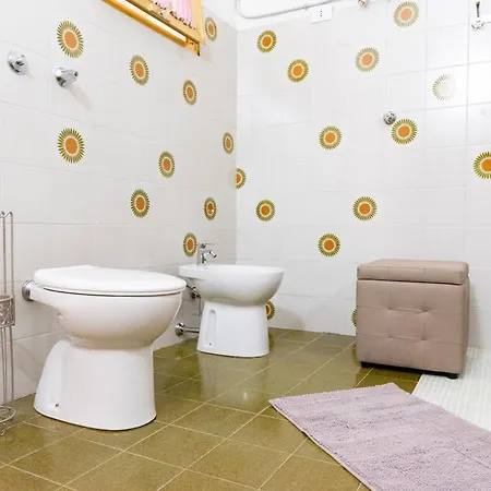 Roro Via Del Mare * 奥罗塞伊